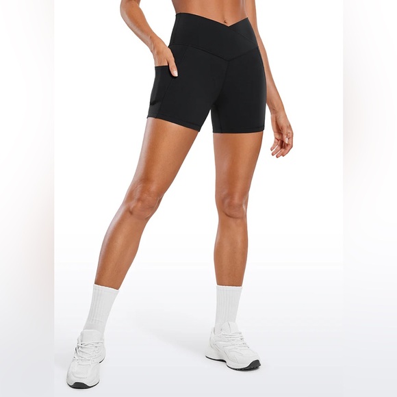 CRZ YOGA Pants - Butterluxe Yoga Pockets Shorts 4''- V Cross Waist